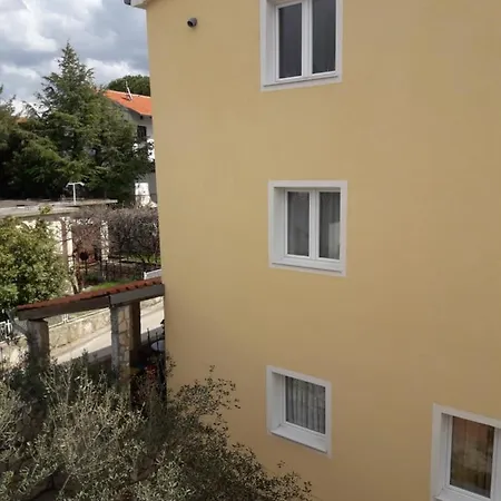 Marijan Apartament Pirovac