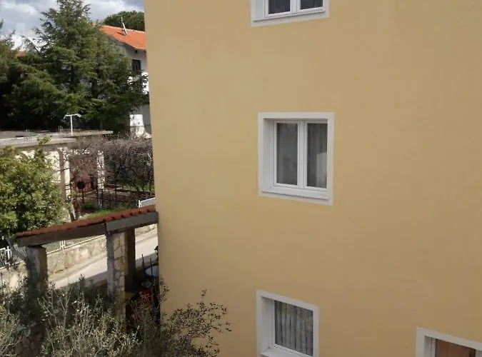 Marijan アパート ピロヴァッツ