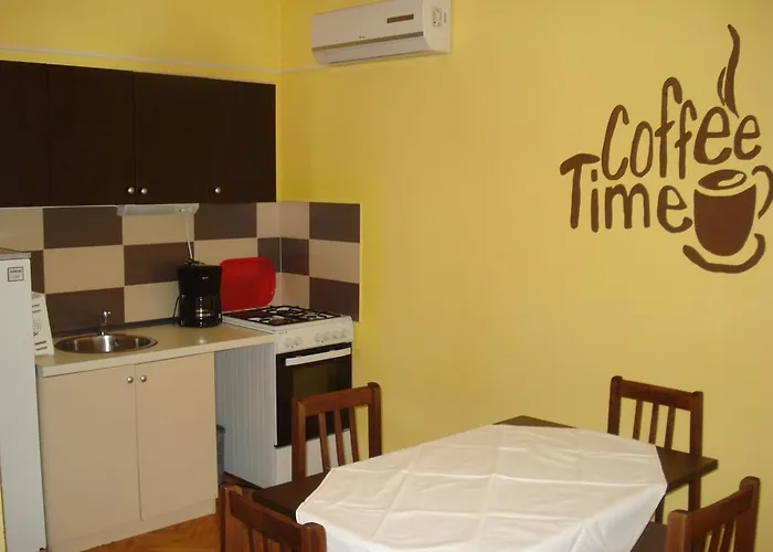 Marijan アパート ピロヴァッツ